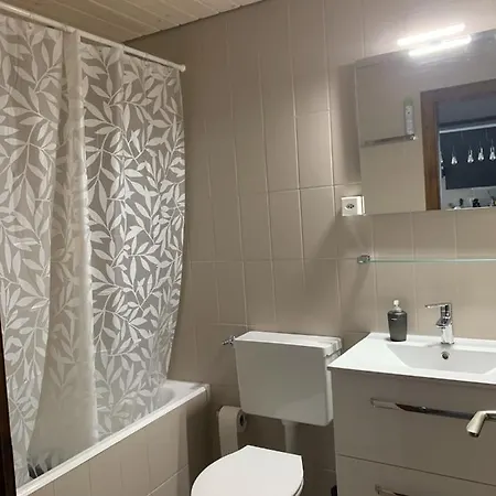 2,5 Pieces A Haute-nendaz, Grande Terrasse, Piscine, Sauna, Tennis