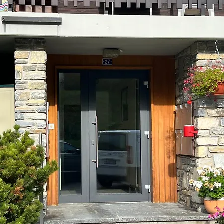 2,5 Pieces A Haute-nendaz, Grande Terrasse, Piscine, Sauna, Tennis