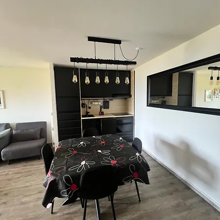 2,5 Pièces à Haute-nendaz, Grande Terrasse, Piscine, Sauna, Tennis Appartement