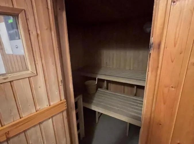 2,5 Pieces A Haute-nendaz, Grande Terrasse, Piscine, Sauna, Tennis Apartment