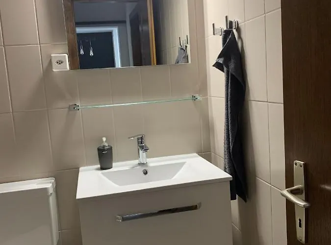 Apartment 2,5 Pieces A Haute-nendaz, Grande Terrasse, Piscine, Sauna, Tennis *