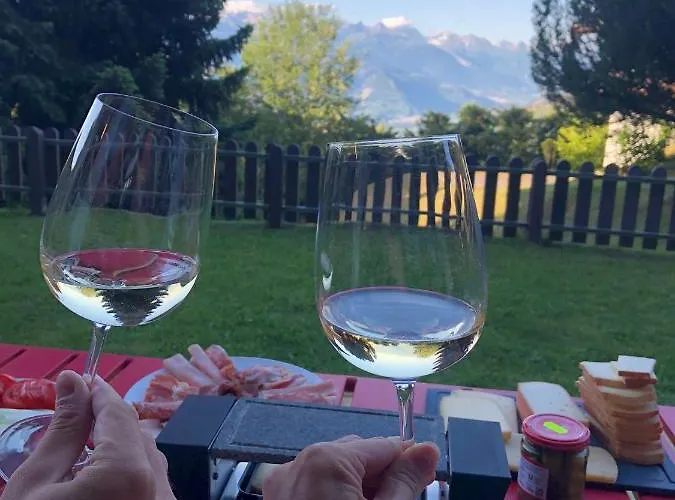 2,5 Pieces A Haute-nendaz, Grande Terrasse, Piscine, Sauna, Tennis