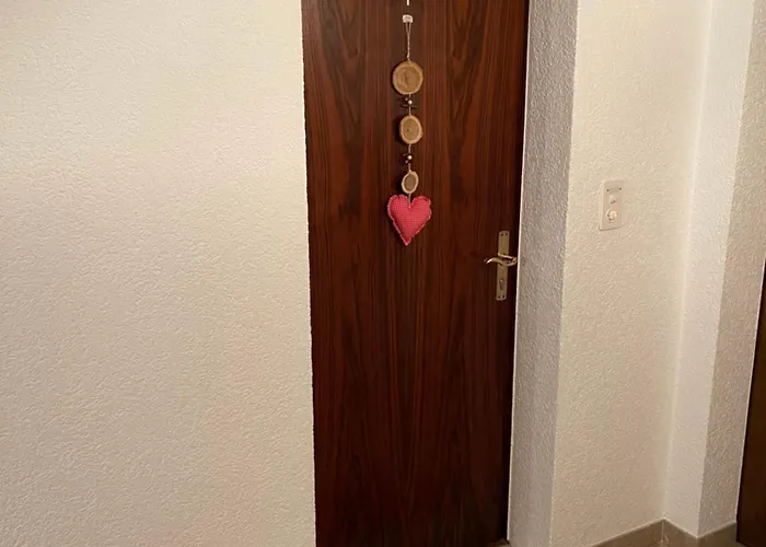 2,5 Pieces A Haute-nendaz, Grande Terrasse, Piscine, Sauna, Tennis *