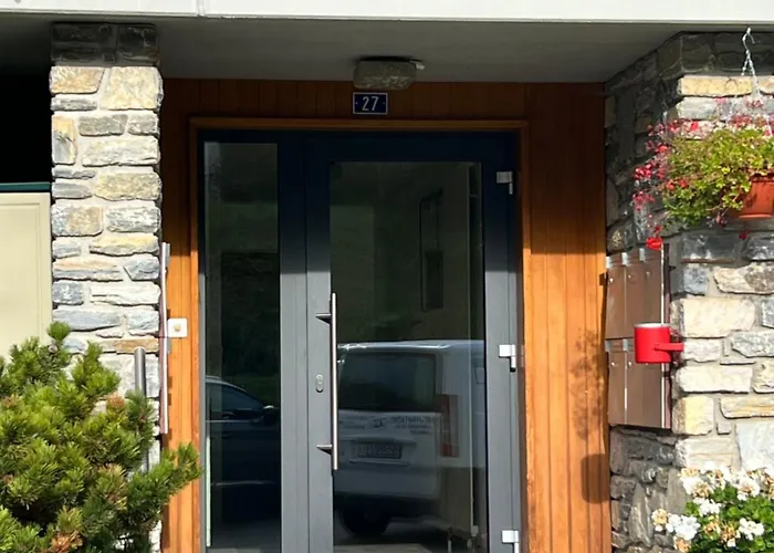 2,5 Pieces A Haute-nendaz, Grande Terrasse, Piscine, Sauna, Tennis